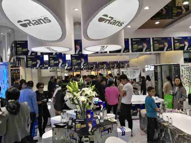 情歌王子黃格選燃爆鄂爾多斯,歐路莎20周年慶鄂爾多斯站完美收官